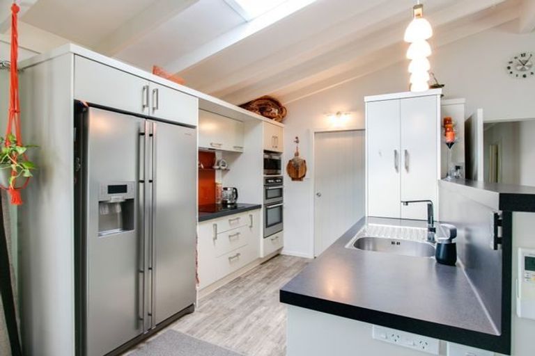 Photo of property in 2/5 Wiltshire Place, Tamatea, Napier, 4112