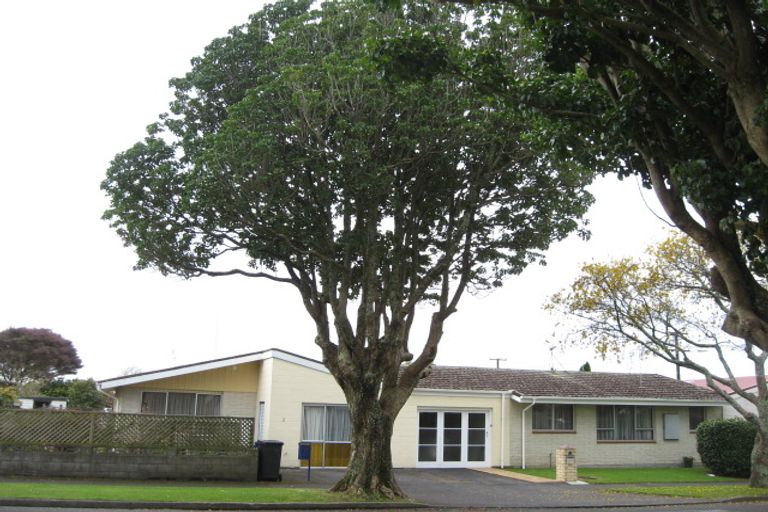 Photo of property in 2 Selwyn Street, Lower Vogeltown, New Plymouth, 4310
