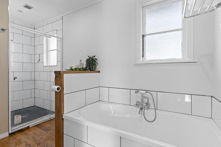 Photo of property in 21 West Street, Greytown, 5712