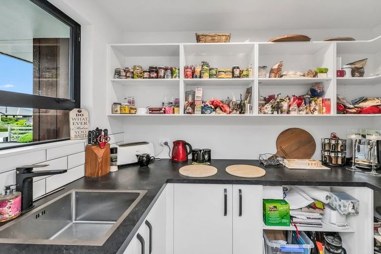 Photo of property in 10 Verdeco Boulevard, Lincoln, 7608