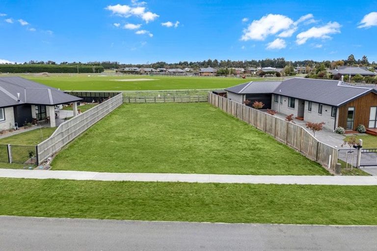 Photo of property in 10 Plover Avenue, Amberley, 7410