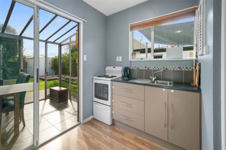 Photo of property in 2/20a Downing Street, Hoon Hay, Christchurch, 8025