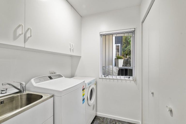 Photo of property in 18 Rhodes Fall, Rangatira Park, Taupo, 3330