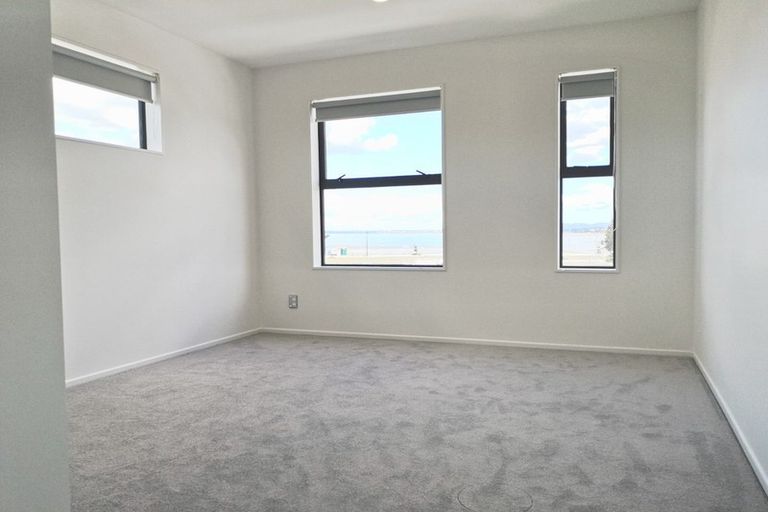 Photo of property in 17d Scott Road, Hobsonville, Auckland, 0616