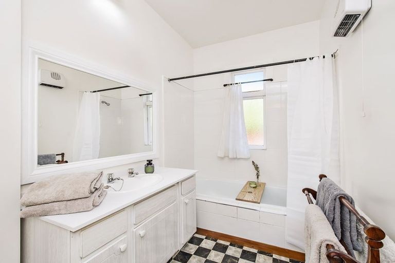 Photo of property in 35 Mathers Road, Hoon Hay, Christchurch, 8025