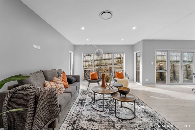 Photo of property in 5 Makora Road, Massey, Auckland, 0614