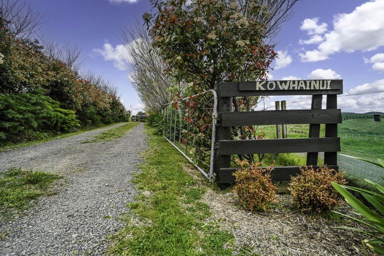 Photo of property in 1215 Taihape Road, Sherenden, Hastings, 4179