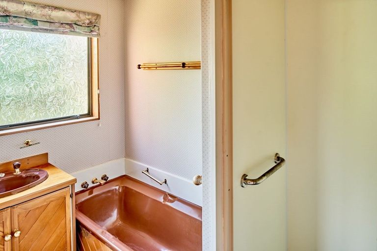 Photo of property in 3 Picketboat Lane, Whitby, Porirua, 5024