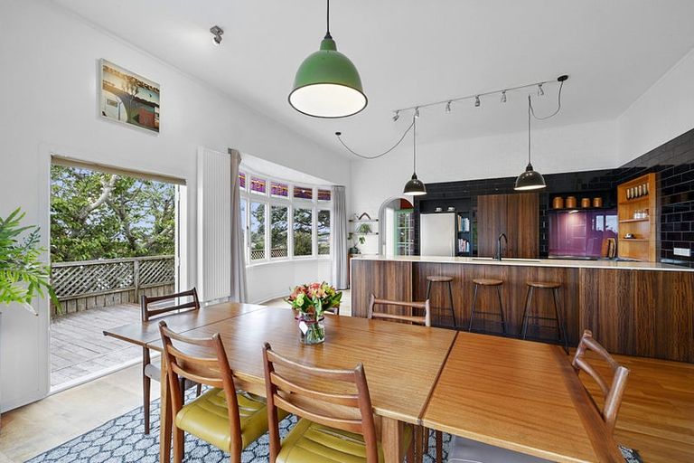 Photo of property in 533 Devon Street West, Blagdon, New Plymouth, 4310