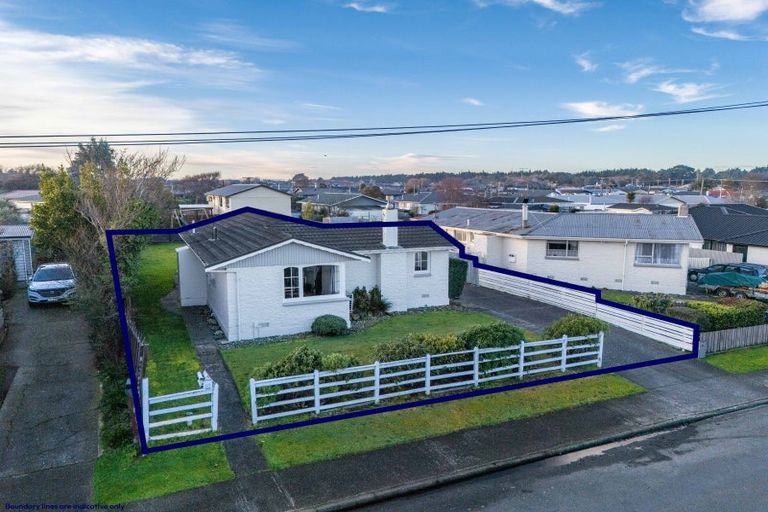 Photo of property in 10 Bruce Street, Waikiwi, Invercargill, 9810