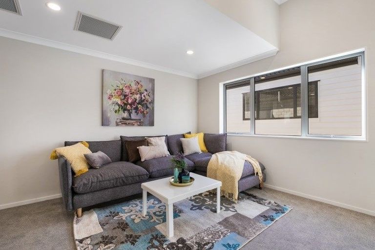 Photo of property in 27 Carrygawley Road, Flat Bush, Auckland, 2019