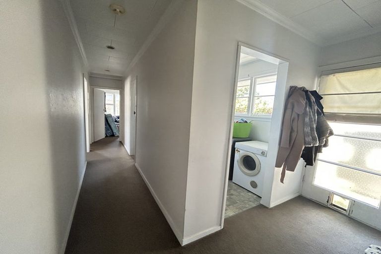Photo of property in 12 Beatrice Place, Avonhead, Christchurch, 8042