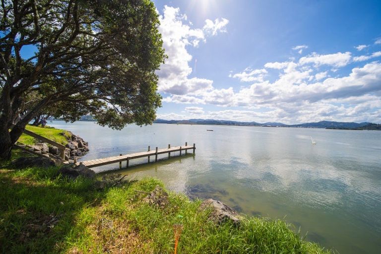 Photo of property in 294 Beach Road, Onerahi, Whangarei, 0110