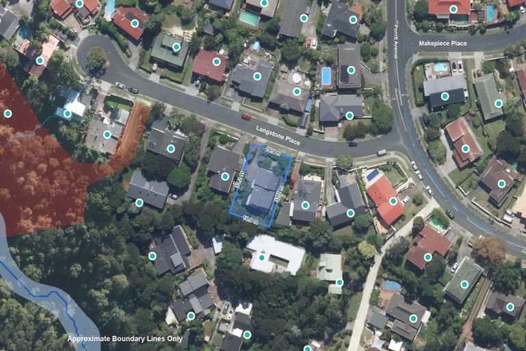 Photo of property in 8 Langstone Place, Chatswood, Auckland, 0626