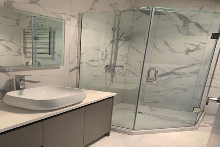 Photo of property in 16 Bushfield Drive, Flat Bush, Auckland, 2019