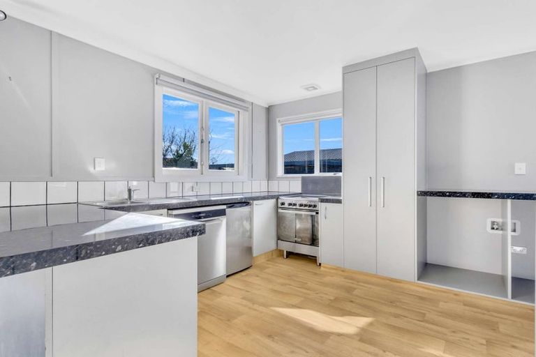 Photo of property in 220 Warwick Road, Mayfair, Hastings, 4122