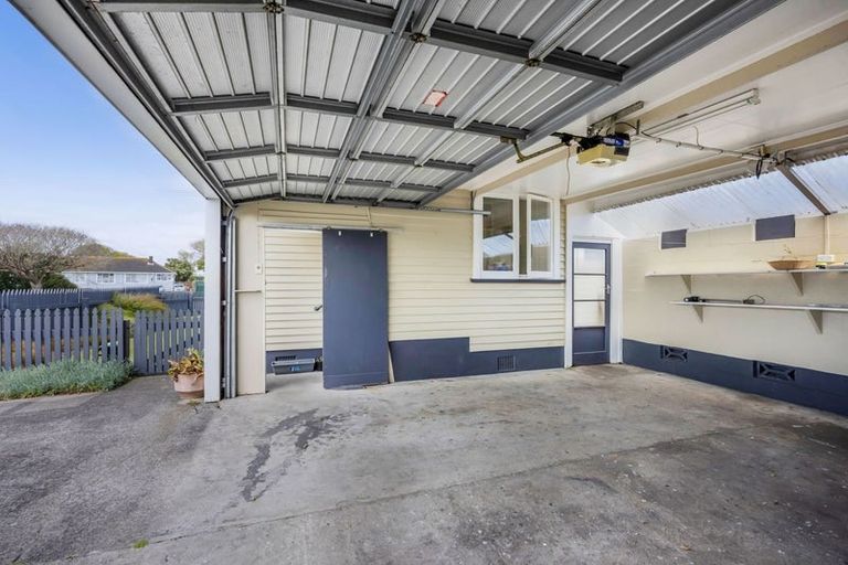 Photo of property in 25 Waihi Road, Hawera, 4610