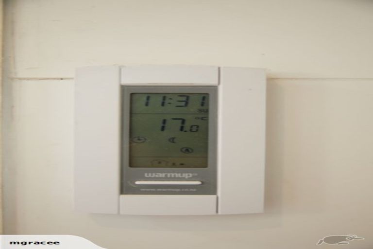 Photo of property in 53 Garden Road, Northland, Wellington, 6012