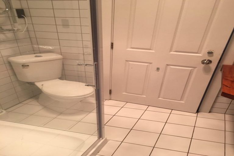 Photo of property in 6 Ilam Road, Upper Riccarton, Christchurch, 8041