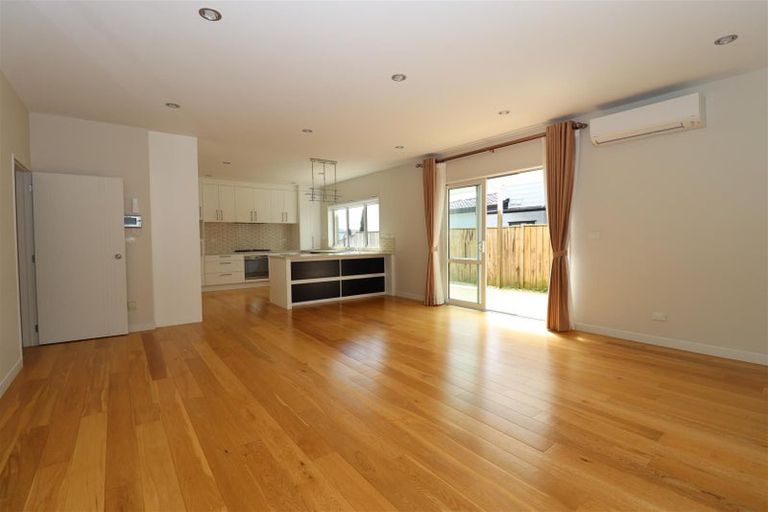 Photo of property in 10 Cahir Place, Flat Bush, Auckland, 2019