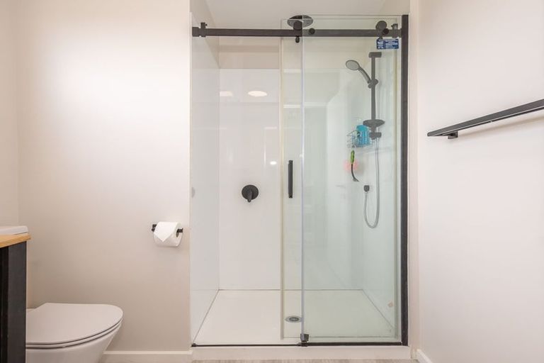 Photo of property in 92 Henley Street, Westport, 7825