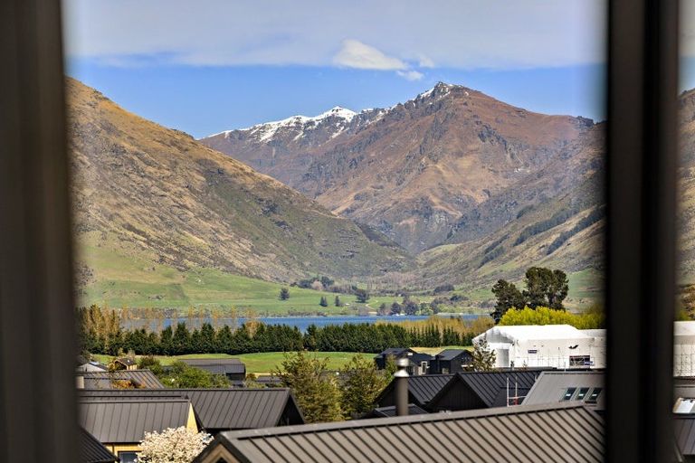 Photo of property in 17 Falconer Rise, Jacks Point, Queenstown, 9371