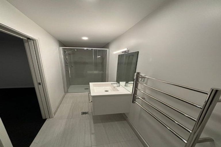 Photo of property in 8 Te Puketoka Lane, Mangere, Auckland, 2022