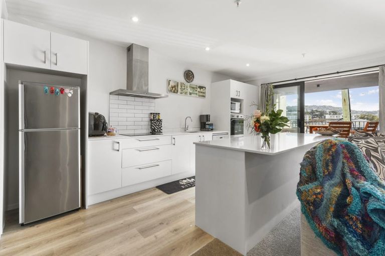 Photo of property in 202/2u Onepu Road, Kilbirnie, Wellington, 6022