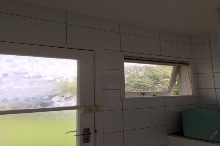 Photo of property in 300 Pakuranga Road, Pakuranga Heights, Auckland, 2010