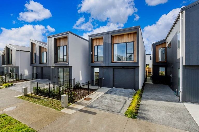Photo of property in 13 Porowha Road, Westgate, Auckland, 0814