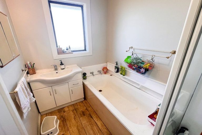 Photo of property in 19 Blankney Street, Hornby, Christchurch, 8042