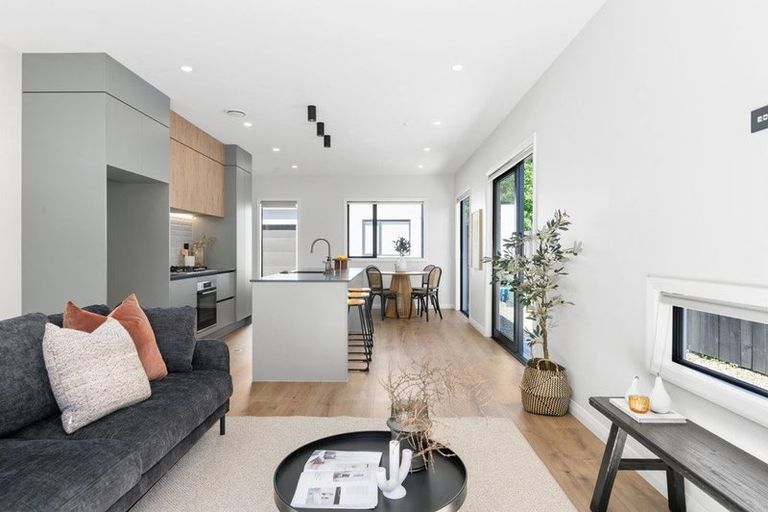 Photo of property in 64u3 Banbury Crescent, Fairfield, Hamilton, 3214