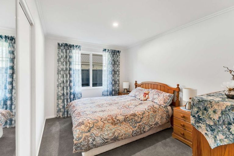 Photo of property in 6 Crossley Avenue, Woodend, 7610