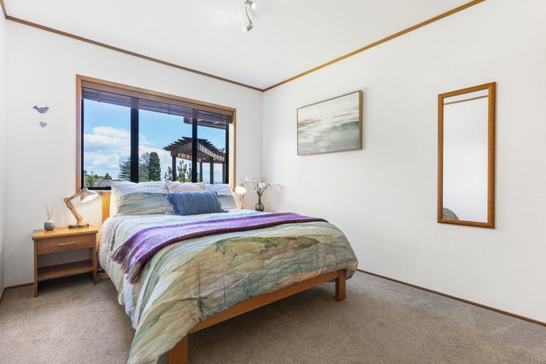 Photo of property in 98 Bleakhouse Road, Howick, Auckland, 2014