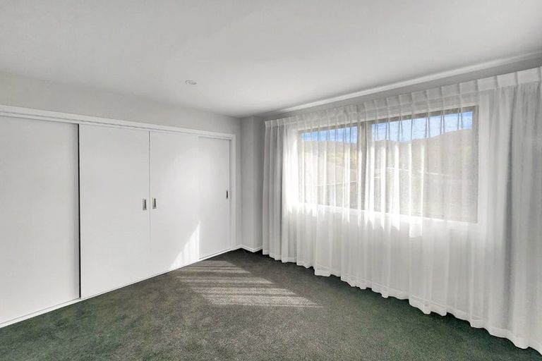 Photo of property in 5 Bathurst Street, Silverstream, Upper Hutt, 5019