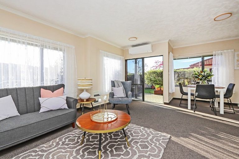 Photo of property in 3 Beaufort Place, Taradale, Napier, 4112