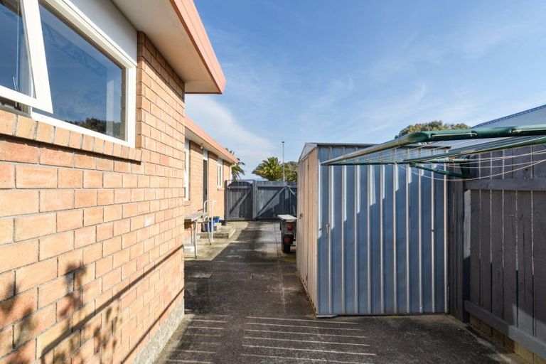 Photo of property in 101 Peter Hall Drive, Kelvin Grove, Palmerston North, 4414