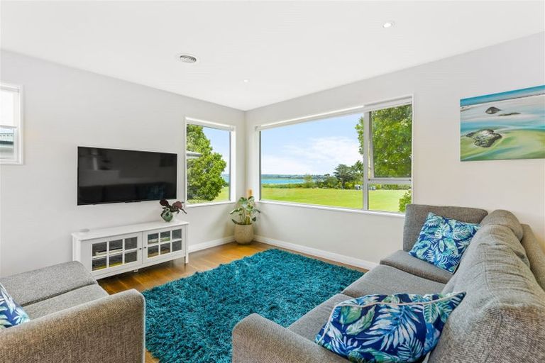 Photo of property in 477 Te Atatu Road, Te Atatu Peninsula, Auckland, 0610
