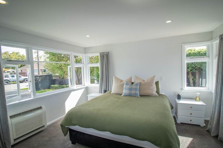 Photo of property in 15 Moreland Avenue, Papanui, Christchurch, 8053