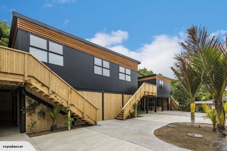 Photo of property in 14 Appleton Place, Karori, Wellington, 6012