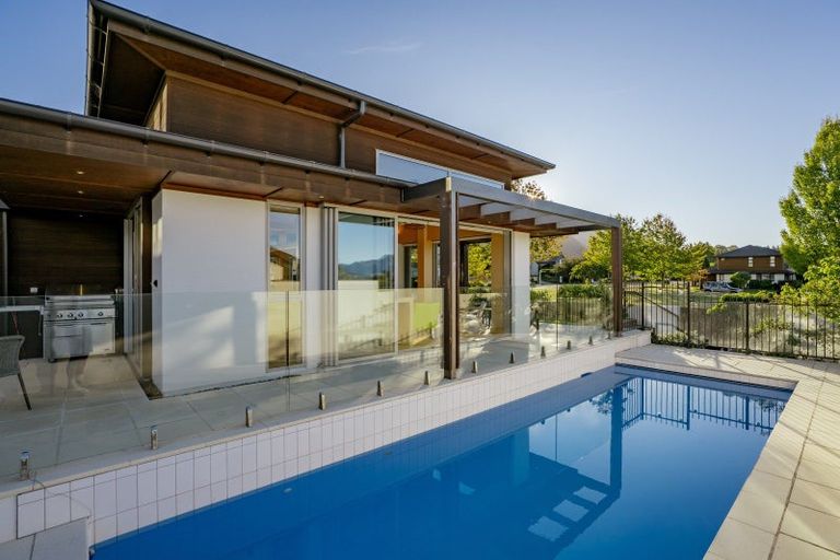 Photo of property in 31 Old Station Avenue, Wanaka, 9305