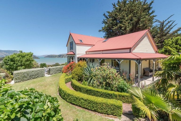 Photo of property in 5971 Christchurch Akaroa Road, Duvauchelle, Akaroa, 7581
