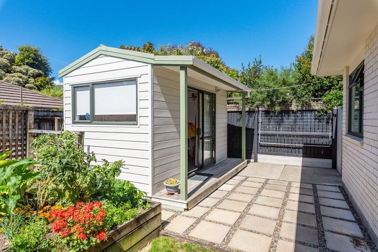 Photo of property in 4 Maple Lane, Waikanae, 5036