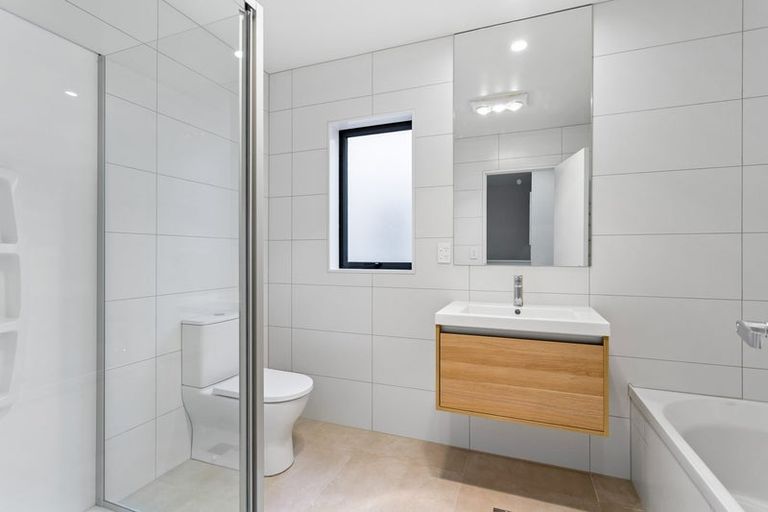 Photo of property in 13 Nuku Place, Manurewa, Auckland, 2102