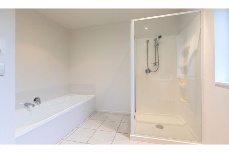 Photo of property in 6 Len Hale Place, Parklands, Christchurch, 8083