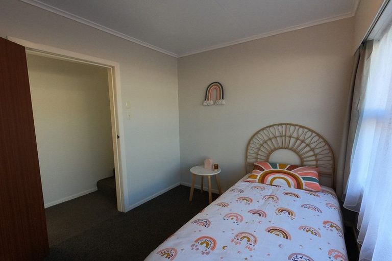 Photo of property in 2 Park Lane, Waitara, 4320