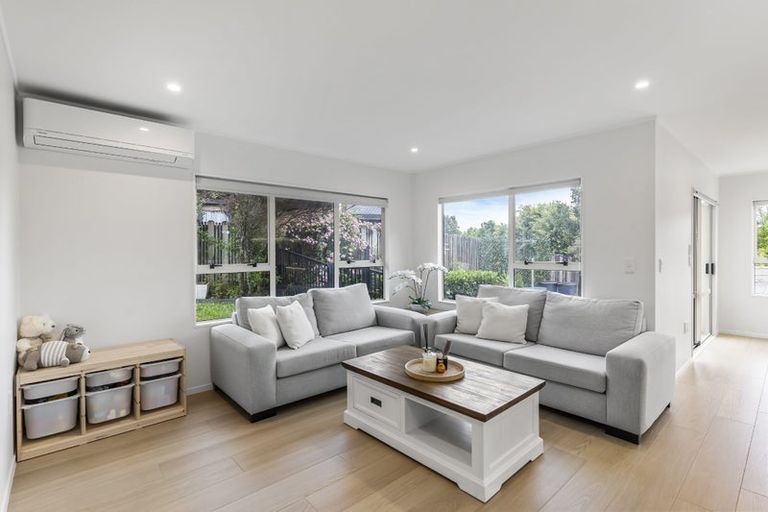 Photo of property in 10 Owl Court, Unsworth Heights, Auckland, 0632