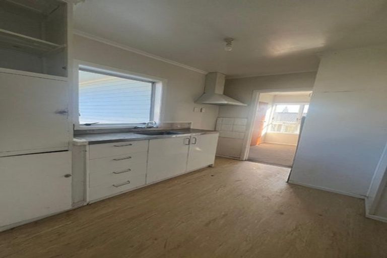 Photo of property in 145 Rosier Road, Glen Eden, Auckland, 0602