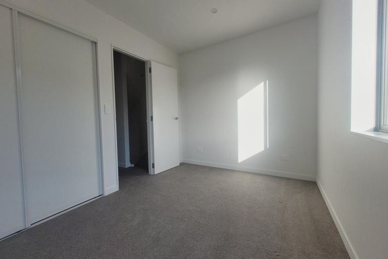 Photo of property in 88 Ara Paiwhenua, Tawa, Wellington, 5028