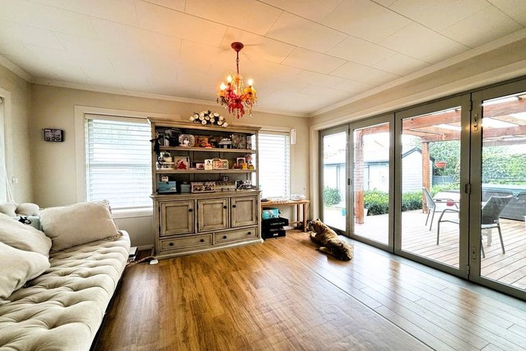 Photo of property in 146 Wairakei Road, Bryndwr, Christchurch, 8053